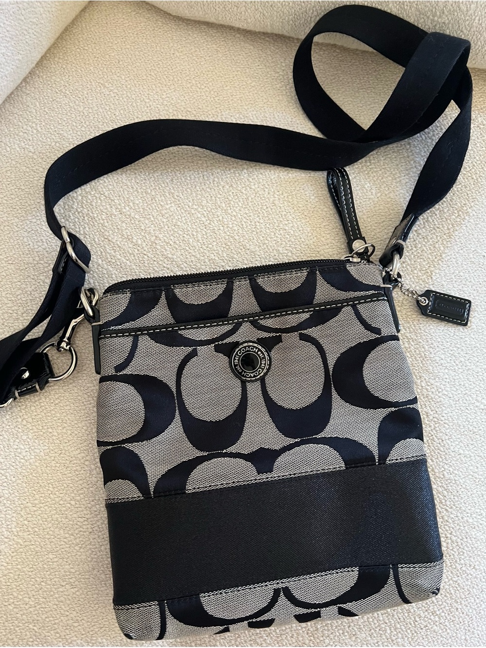 Coach Black and Cream Signature Crossbody Bag - Picture 5 of 7